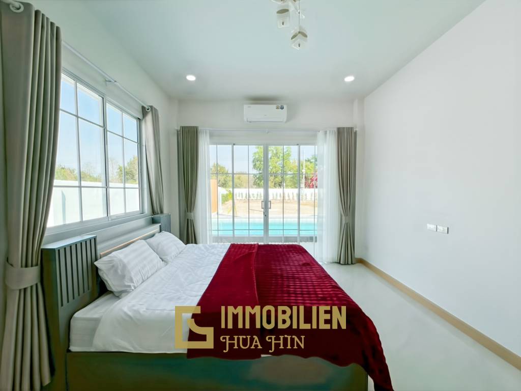 Terrain de 880 m² / entièrement meublé / piscine privée