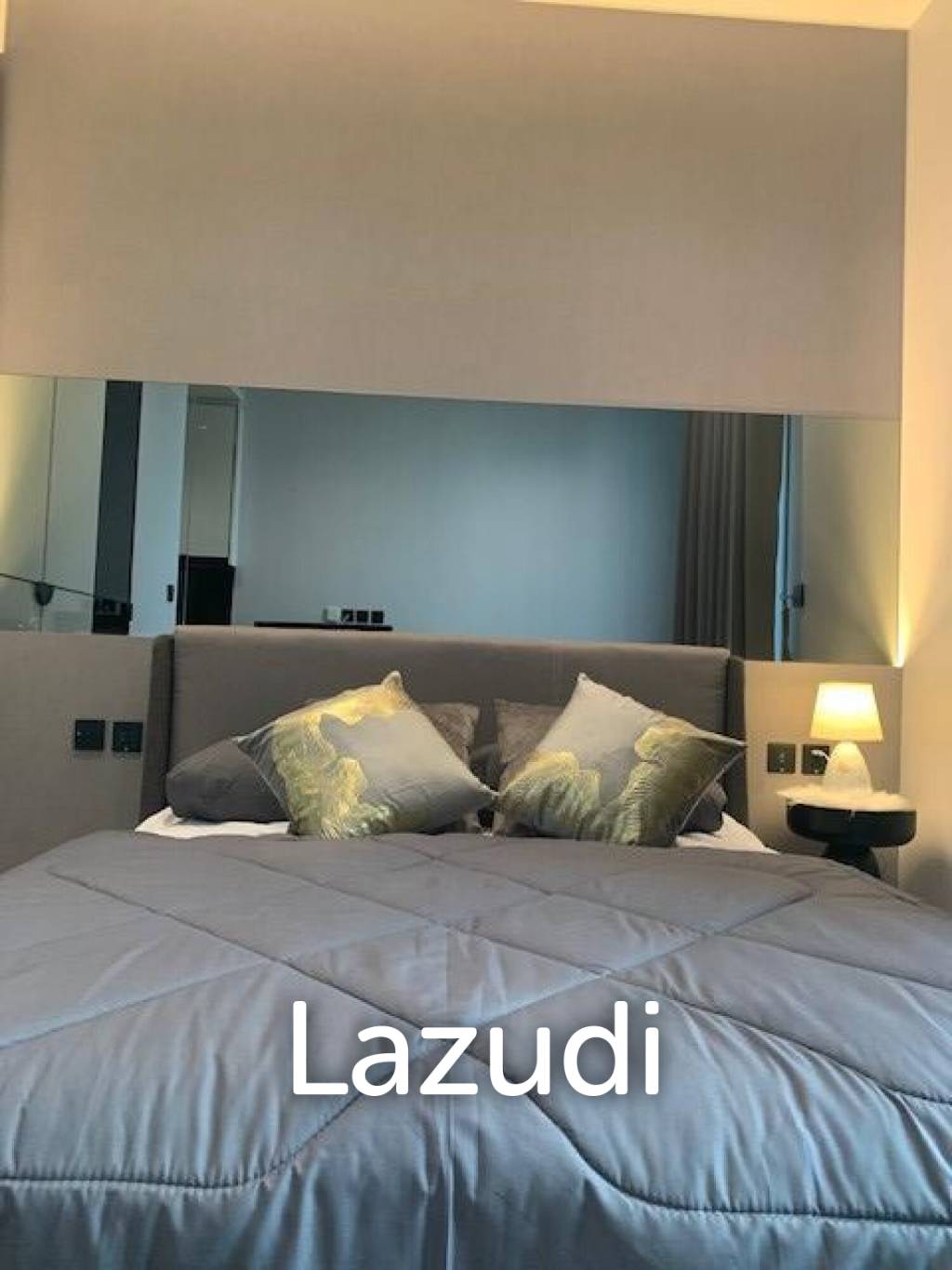 25 sqm High Floor Condo at Chapter Charoennakorn-Riverside Bangkok