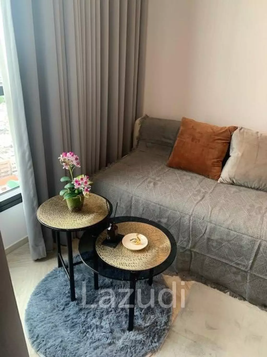 25 sqm High Floor Condo at Chapter Charoennakorn-Riverside Bangkok