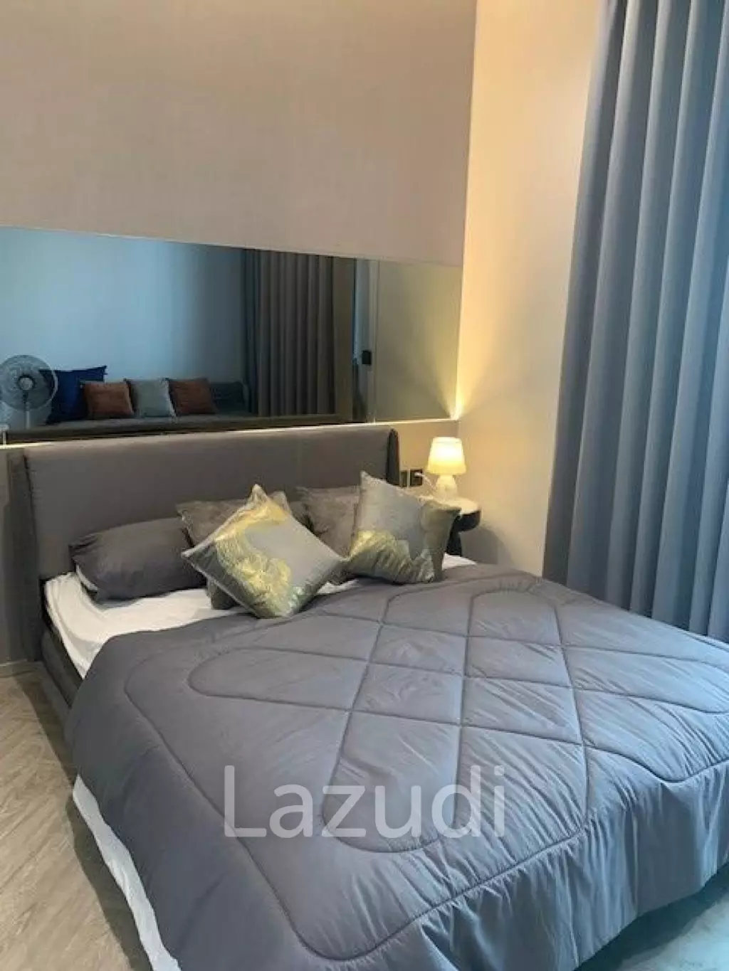 25 sqm High Floor Condo at Chapter Charoennakorn-Riverside Bangkok
