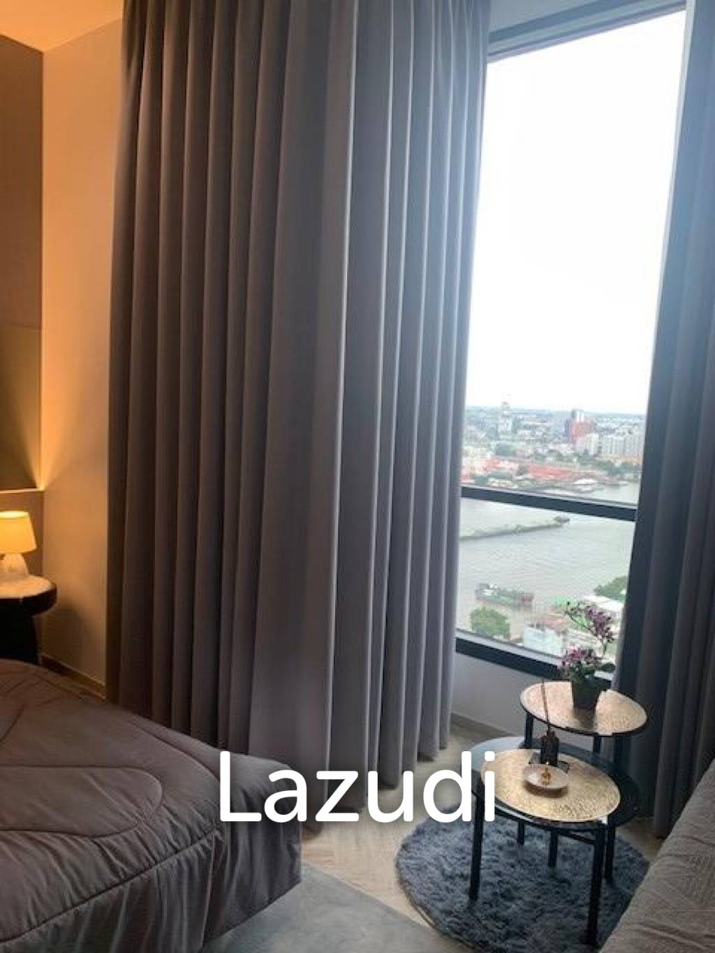25 sqm High Floor Condo at Chapter Charoennakorn-Riverside Bangkok