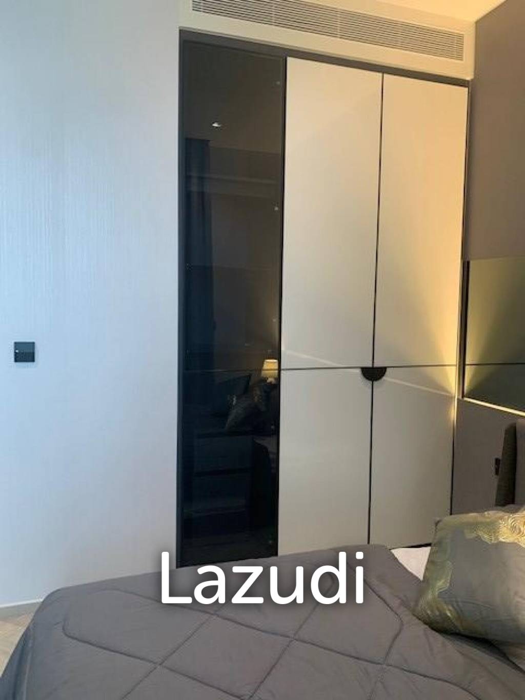 25 sqm High Floor Condo at Chapter Charoennakorn-Riverside Bangkok