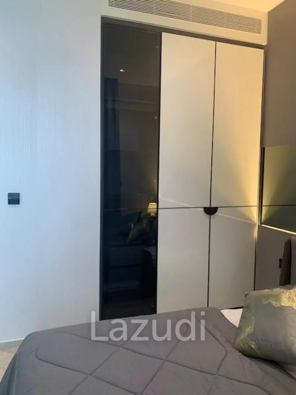 25 sqm High Floor Condo at Chapter Charoennakorn-Riverside Bangkok