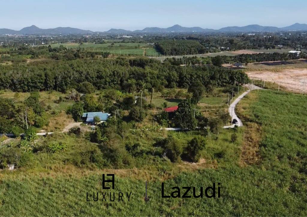 Scenic 0-2-0 Rai or 800 sqm Plot with Panoramic Backdrop in Hin Lek Fai