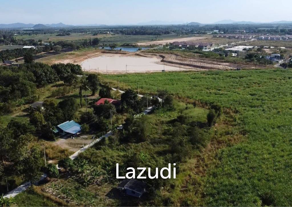 Scenic 0-2-0 Rai or 800 sqm Plot with Panoramic Backdrop in Hin Lek Fai