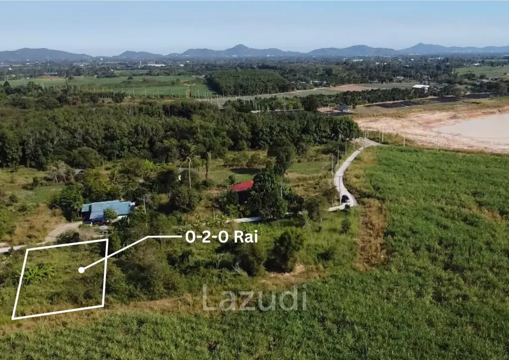 Scenic 0-2-0 Rai or 800 sqm Plot with Panoramic Backdrop in Hin Lek Fai