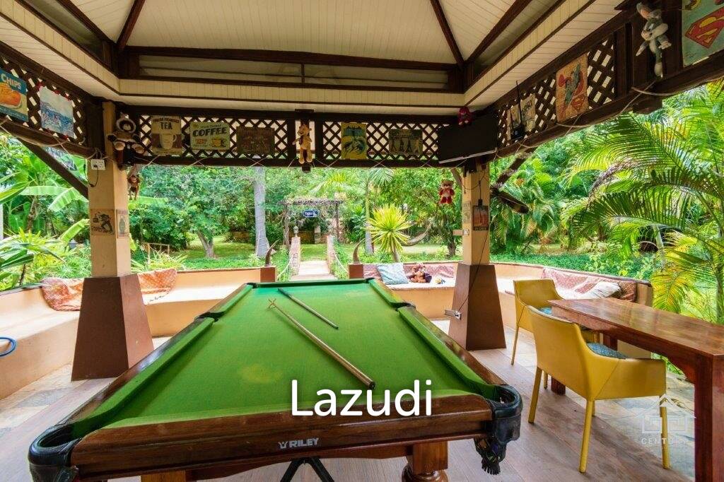 LEELAWADEE: Beautiful 5 Bed Bali Estate with Amazing Floating Sala in Lake