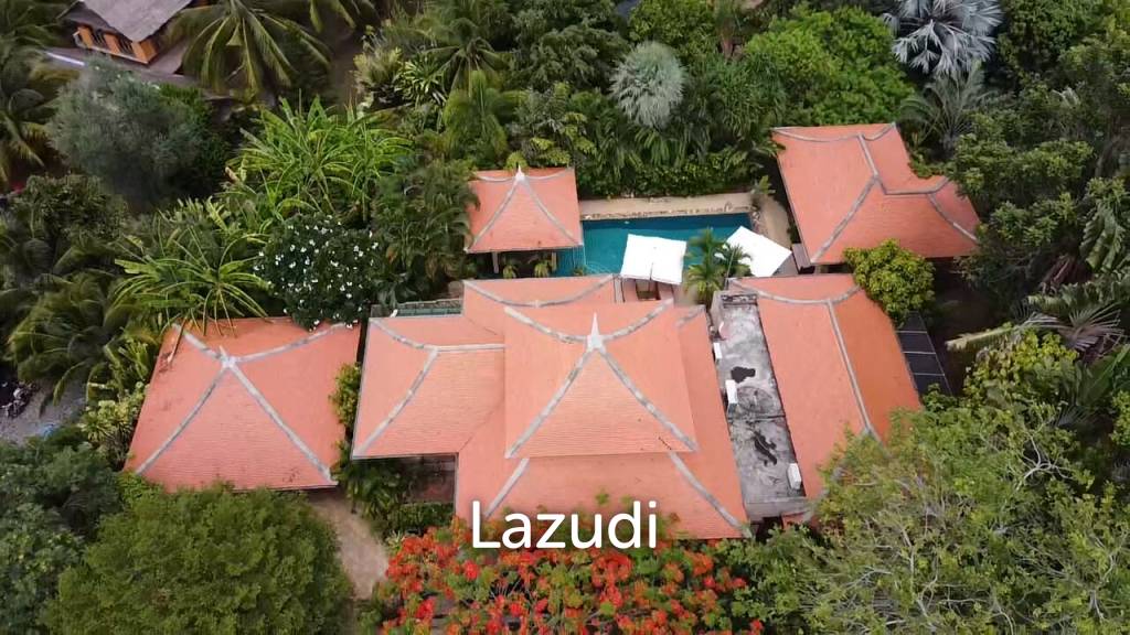 LEELAWADEE: Beautiful 5 Bed Bali Estate with Amazing Floating Sala in Lake