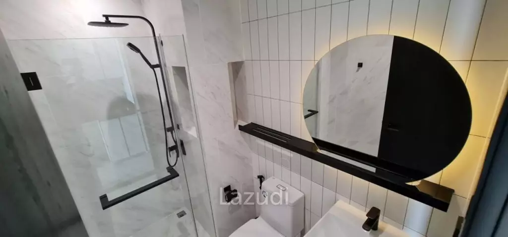 25.5 sqm high floor condo Chapter Charoennakorn-Riverside Bang Lamphu Lang