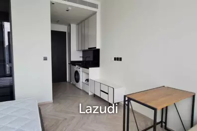 25.5 sqm high floor condo Chapter Charoennakorn-Riverside Bang Lamphu Lang