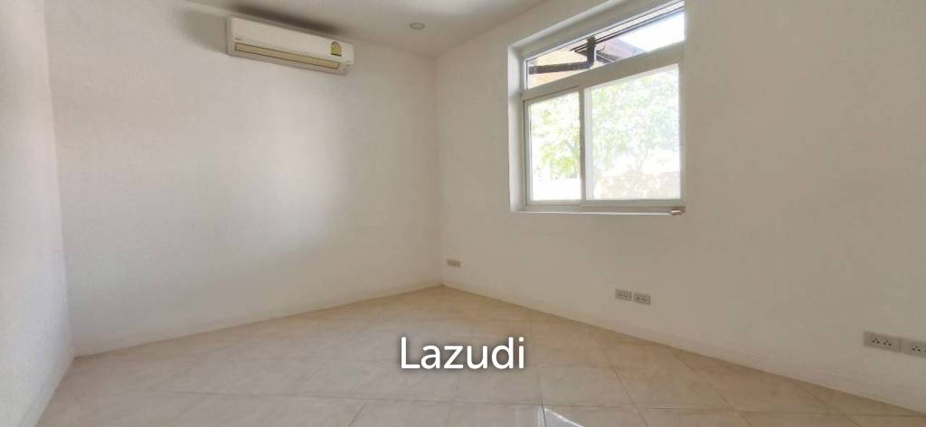 Grand 5-Bedroom Private Oasis Near Mabprachan Lake