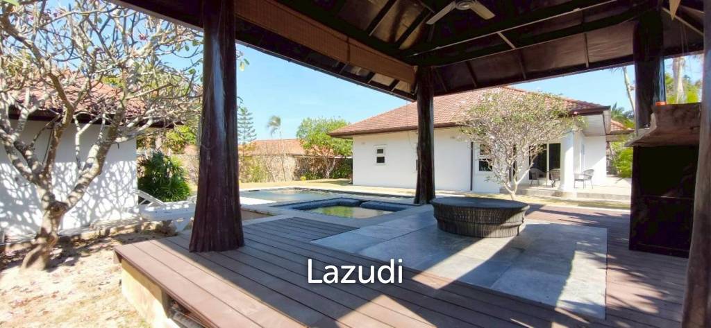Grand 5-Bedroom Private Oasis Near Mabprachan Lake