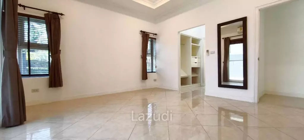 Grand 5-Bedroom Private Oasis Near Mabprachan Lake
