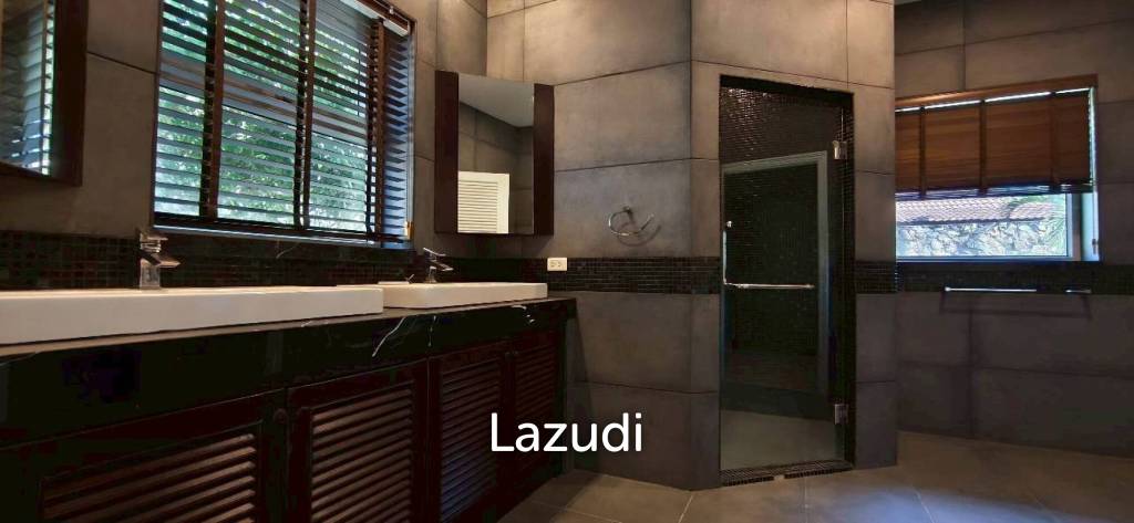 Grand 5-Bedroom Private Oasis Near Mabprachan Lake