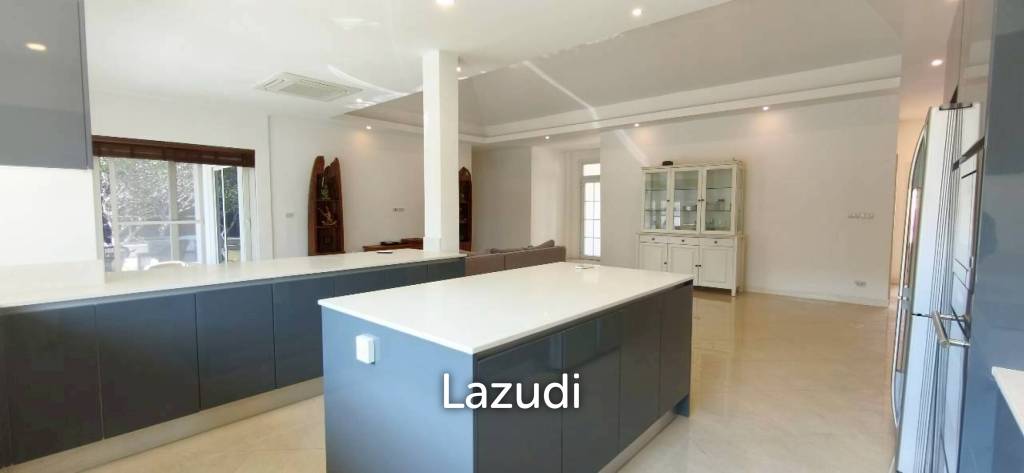 Grand 5-Bedroom Private Oasis Near Mabprachan Lake