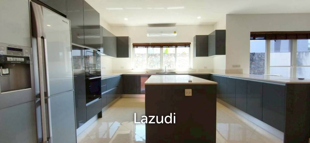 Grand 5-Bedroom Private Oasis Near Mabprachan Lake