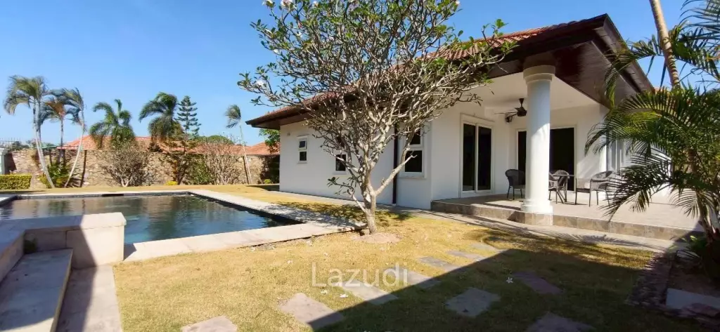 Grand 5-Bedroom Private Oasis Near Mabprachan Lake