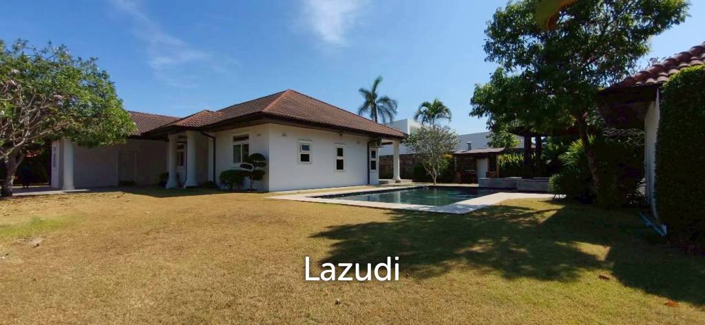Grand 5-Bedroom Private Oasis Near Mabprachan Lake