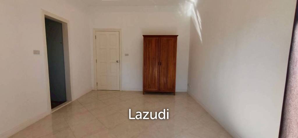Grand 5-Bedroom Private Oasis Near Mabprachan Lake