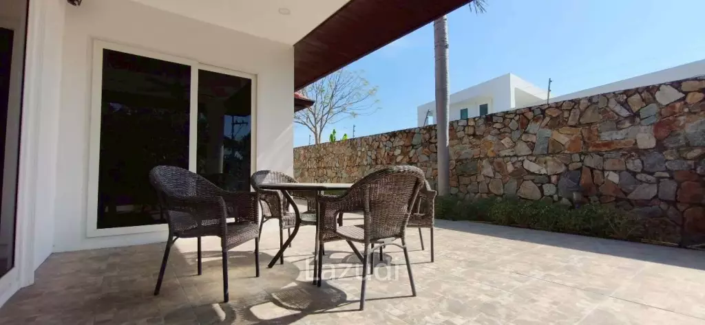Grand 5-Bedroom Private Oasis Near Mabprachan Lake