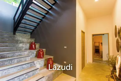 1,280sqm Mountain-view 4 -bed, Pool Villa in Manick Hillside