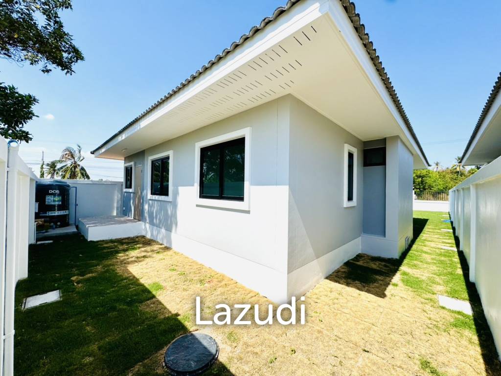 MODERN NEW HOUSE ON SOI MON MAI : 3 bed cozy home