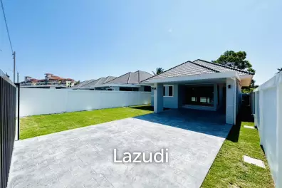 MODERN NEW HOUSE ON SOI MON MAI : 3 bed cozy home