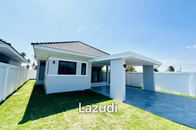 MODERN NEW HOUSE ON SOI MON MAI : 3 bed cozy home
