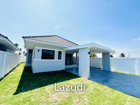 MODERN NEW HOUSE ON SOI MON MAI : 3 bed cozy home