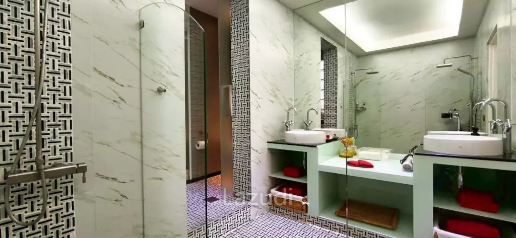 Exclusive Modern Villa at Majestic Residence