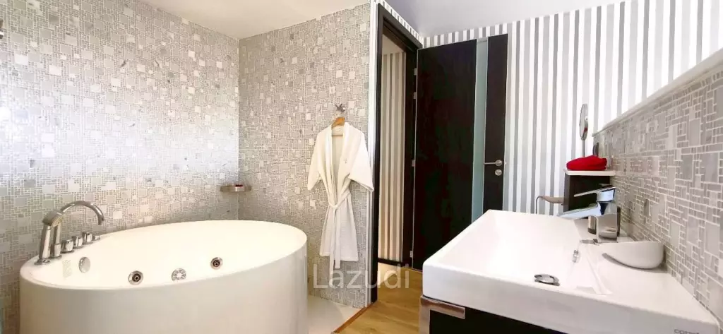 Exclusive Modern Villa at Majestic Residence