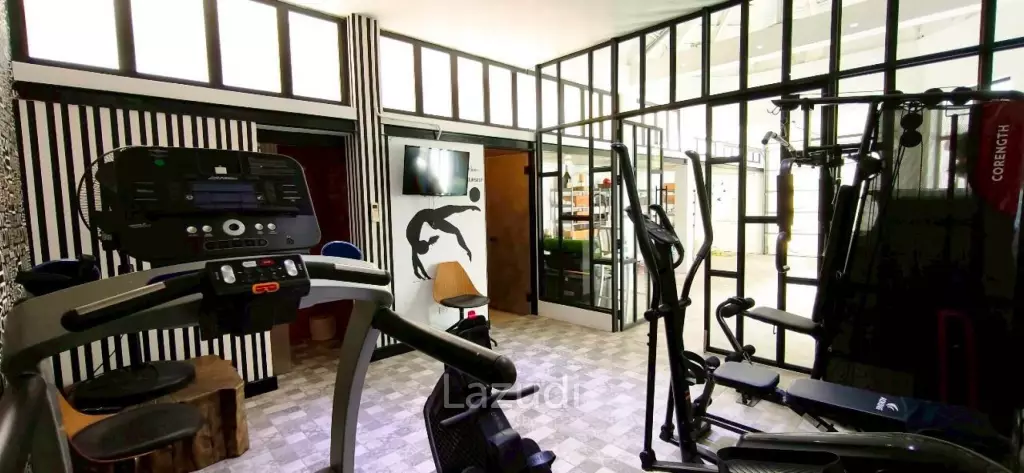 Exclusive Modern Villa at Majestic Residence