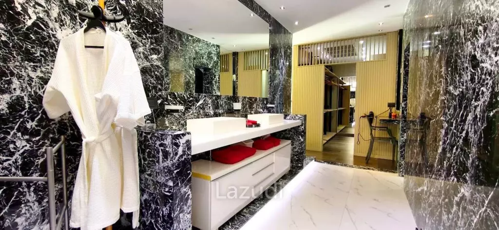 Exclusive Modern Villa at Majestic Residence