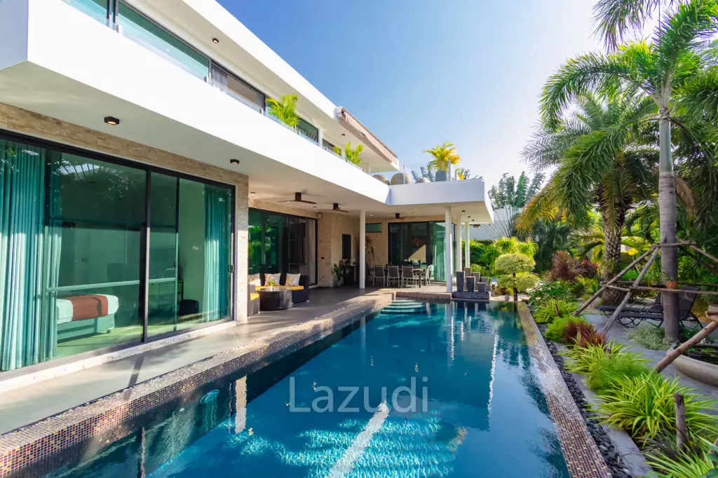 LA LUA : LUXURIOUS 2 STOREY 4 BED POOL VILLA