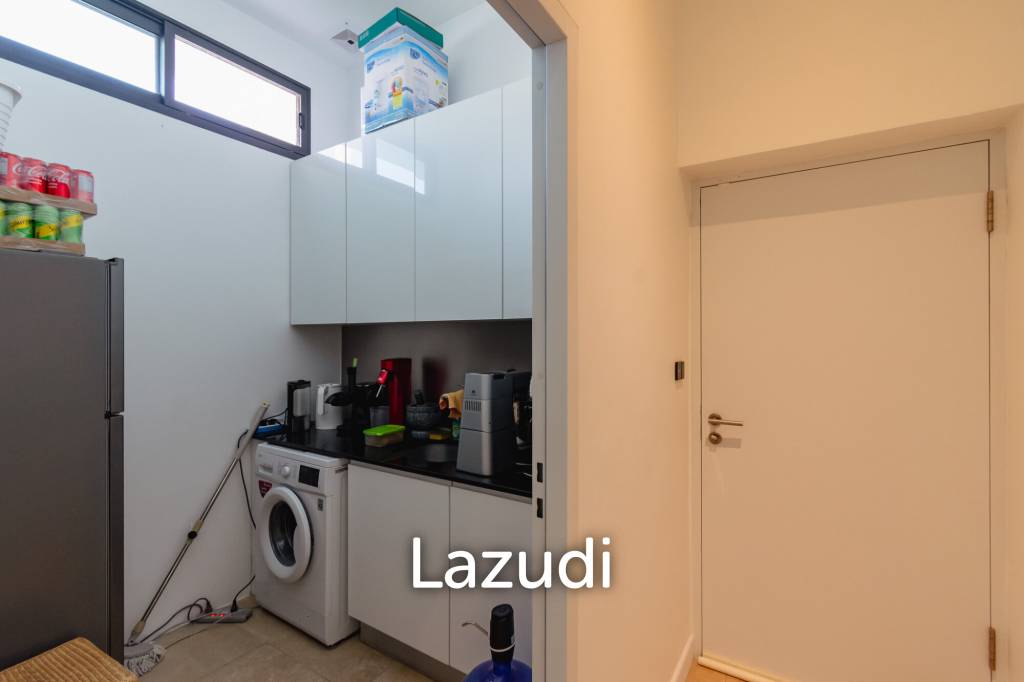 LA LUA : LUXURIOUS 2 STOREY 4 BED POOL VILLA