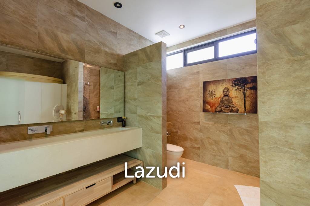 LA LUA : LUXURIOUS 2 STOREY 4 BED POOL VILLA