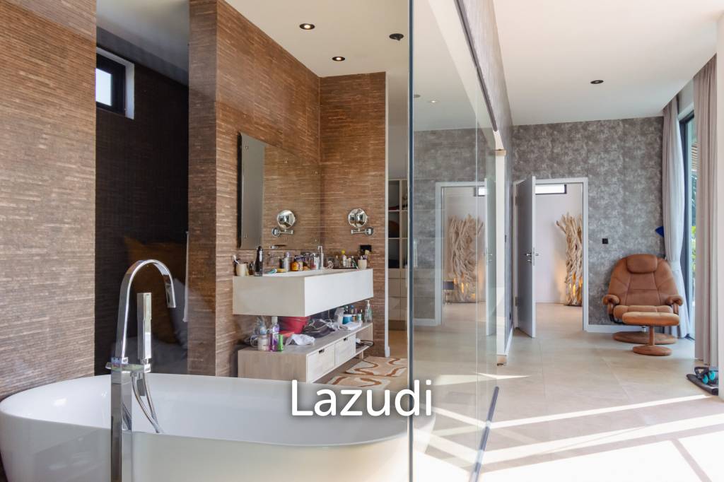 LA LUA : LUXURIOUS 2 STOREY 4 BED POOL VILLA