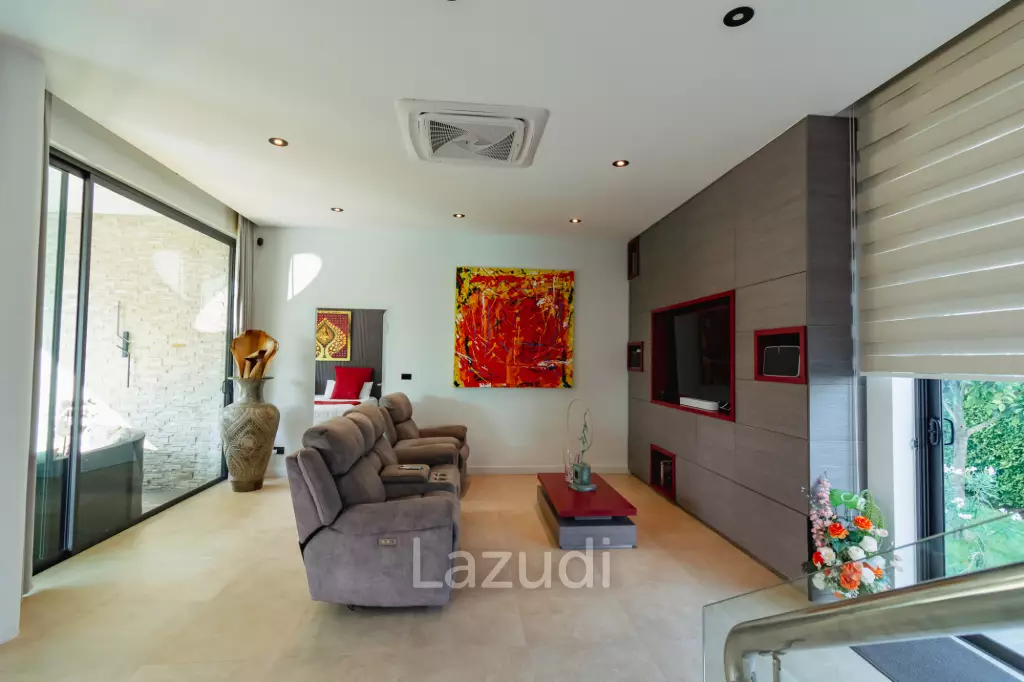 LA LUA : LUXURIOUS 2 STOREY 4 BED POOL VILLA