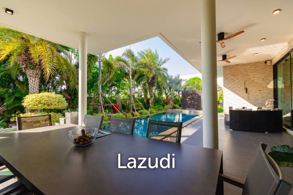 LA LUA : LUXURIOUS 2 STOREY 4 BED POOL VILLA