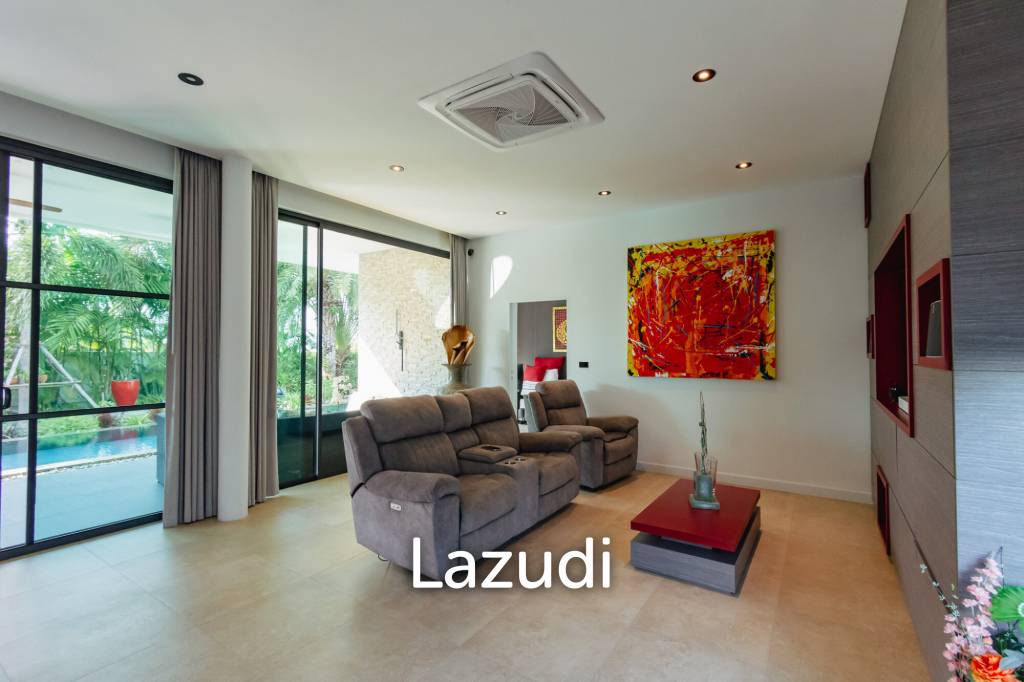 LA LUA : LUXURIOUS 2 STOREY 4 BED POOL VILLA