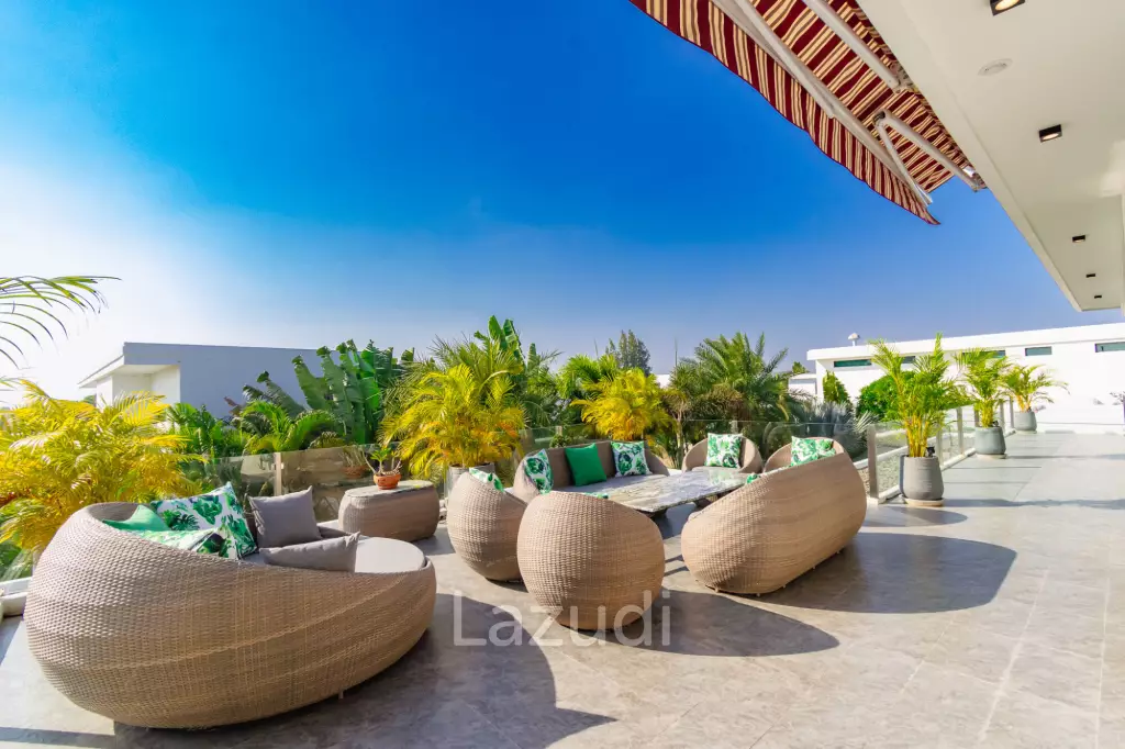 LA LUA : LUXURIOUS 2 STOREY 4 BED POOL VILLA