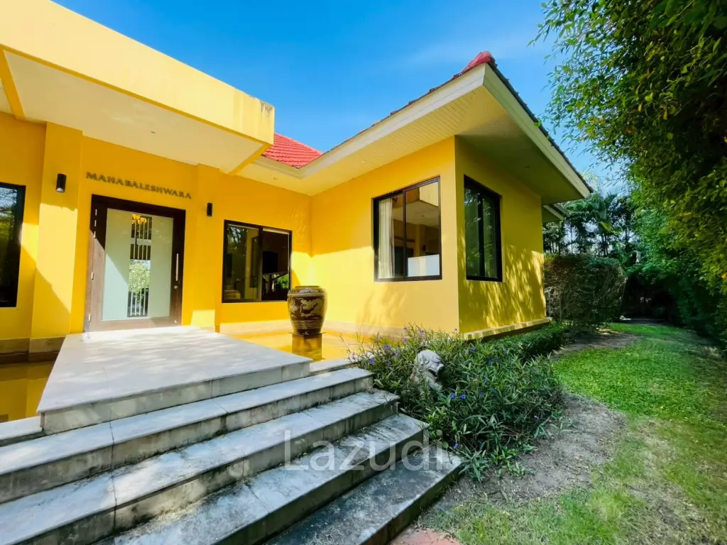 4 Bedroom Villa Large Pool on 2200 Sqm Plot in Baan Ing Phu Hua Hin