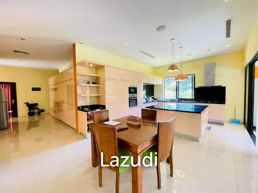 4 Bedroom Villa Large Pool on 2200 Sqm Plot in Baan Ing Phu Hua Hin