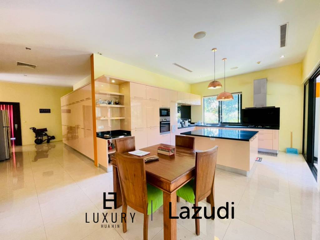 4 Bedroom Villa Large Pool on 2200 Sqm Plot in Baan Ing Phu Hua Hin