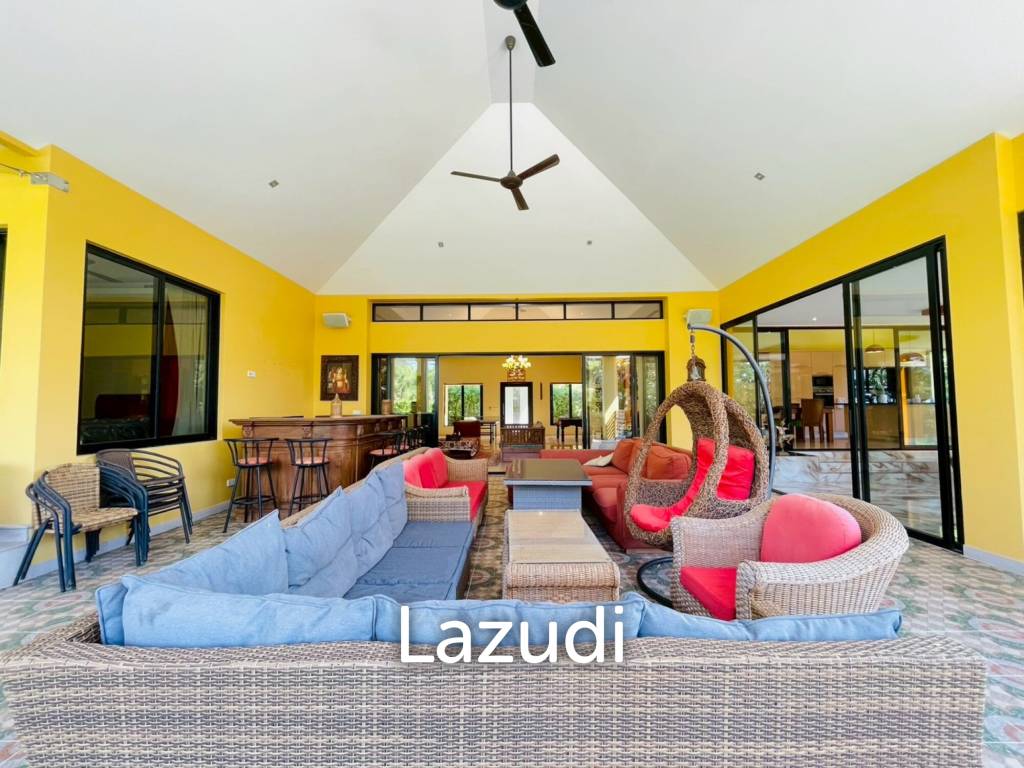 4 Bedroom Villa Large Pool on 2200 Sqm Plot in Baan Ing Phu Hua Hin