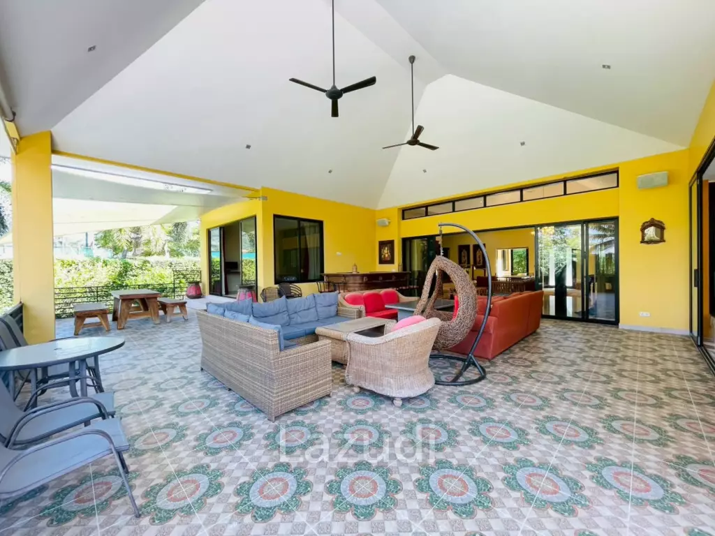 4 Bedroom Villa Large Pool on 2200 Sqm Plot in Baan Ing Phu Hua Hin