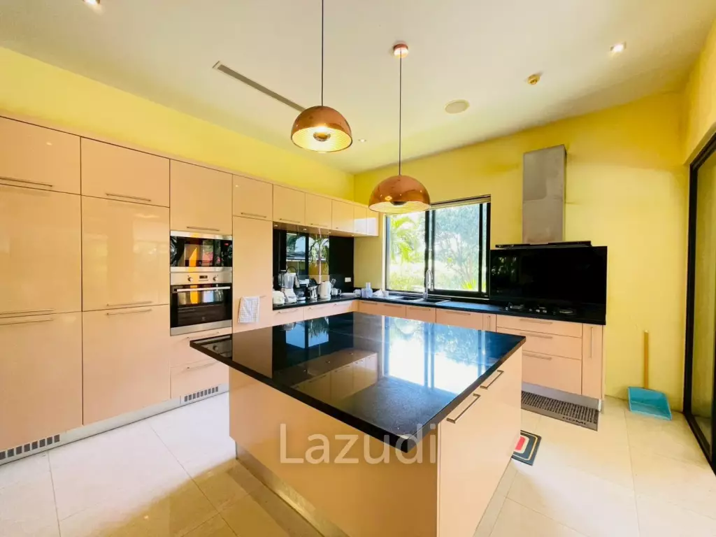 4 Bedroom Villa Large Pool on 2200 Sqm Plot in Baan Ing Phu Hua Hin