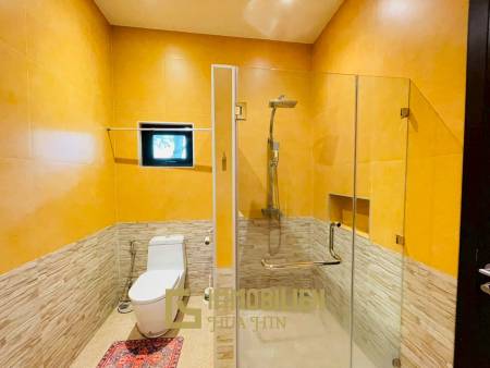 Terrain de 2200 m² / surface habitable de 450 m² / dans un complexe résidentiel exclusif