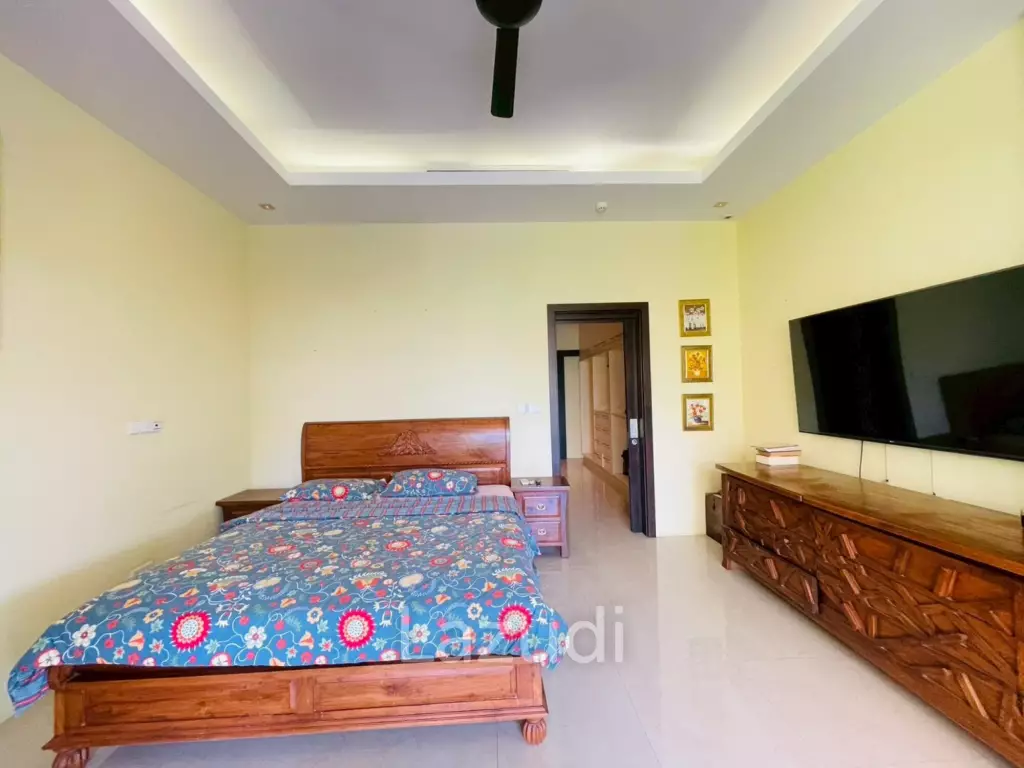 4 Bedroom Villa Large Pool on 2200 Sqm Plot in Baan Ing Phu Hua Hin