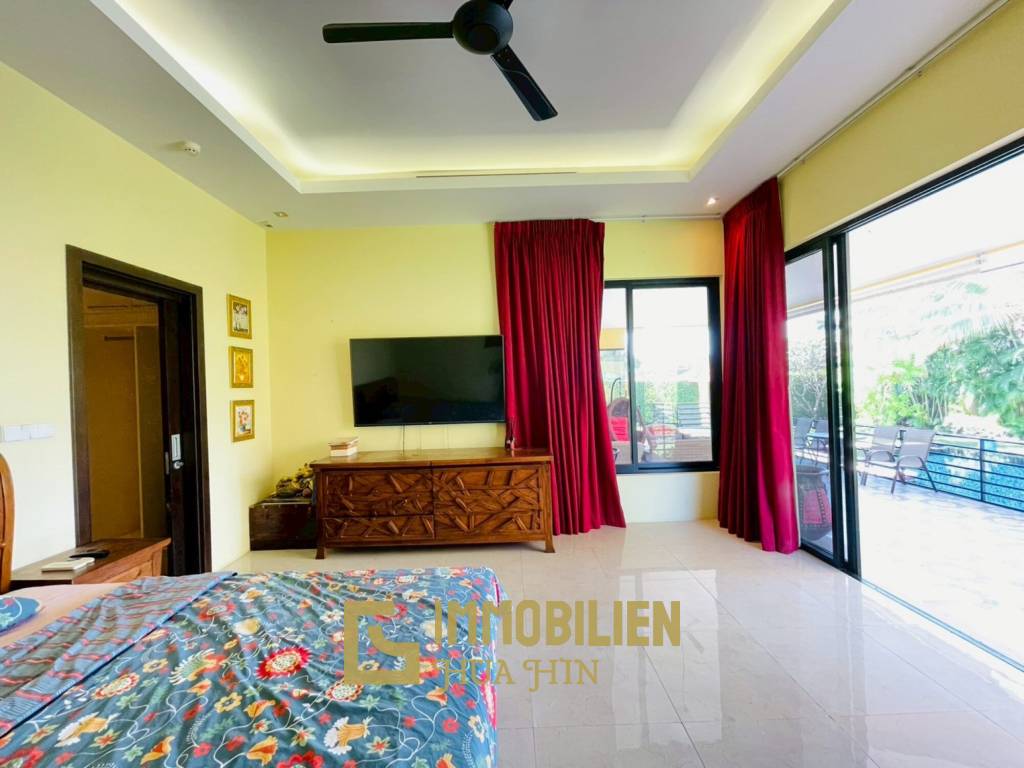 Terrain de 2200 m² / surface habitable de 450 m² / dans un complexe résidentiel exclusif